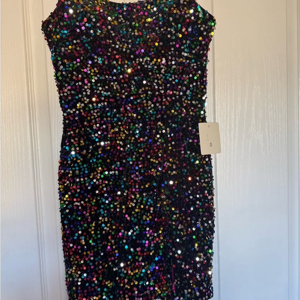 Dress - Picture 11 of 11